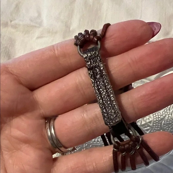 Brown Shell Bracelet - Picture 3 of 3